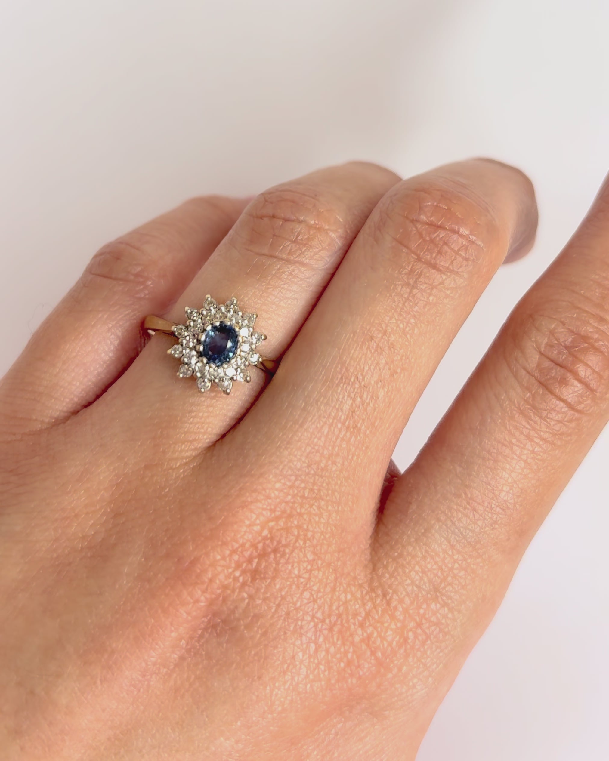 Anillo Margarita Zafiro y Diamantes "Emma"