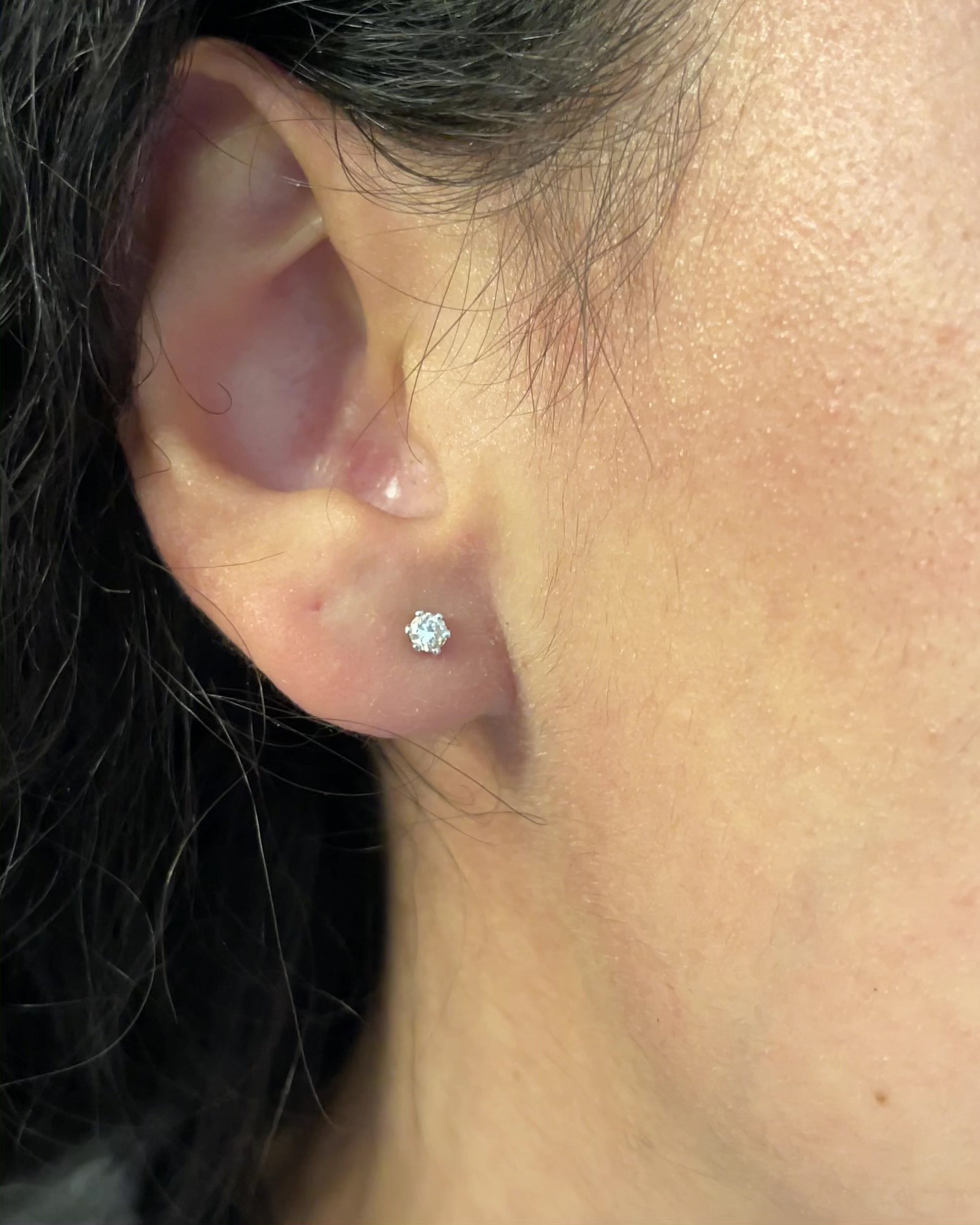 Diamond Stud Earrings 0.18 carat "Candice"