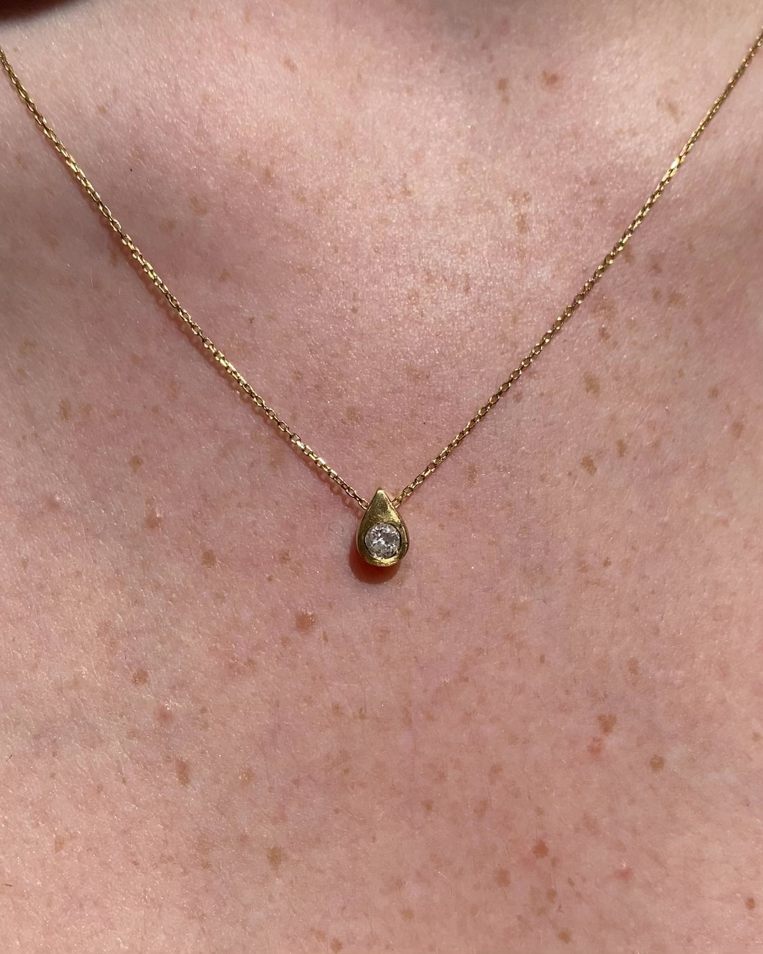 Collier Diamant 0.15 carat &quot;Prune&quot;