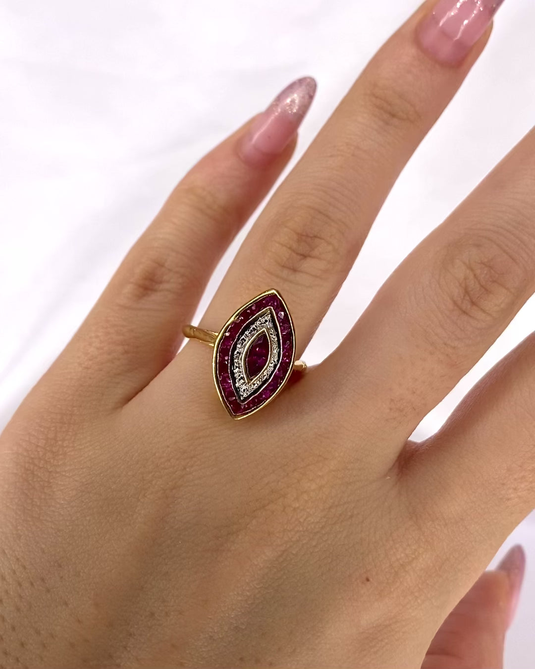Bague Marquise Style Art Déco Rubis 1.08 carat "Sissy"