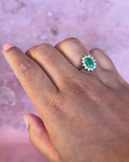 Bague Marguerite Émeraude 0.54 carat &amp; Diamants 0.24 carat "Philomène"