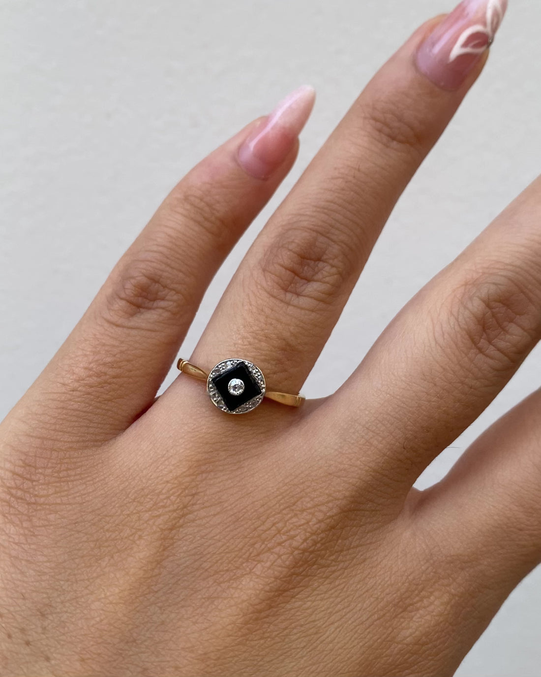 Bague Art-Déco Onyx &amp; Diamants &quot;Adèle&quot;