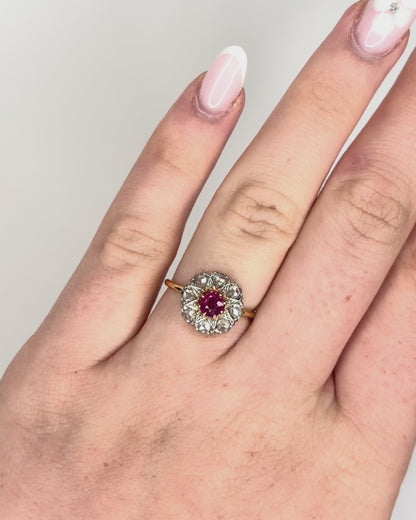 Anillo Margarita Rubí 0,45 quilates y Diamantes "Linda"
