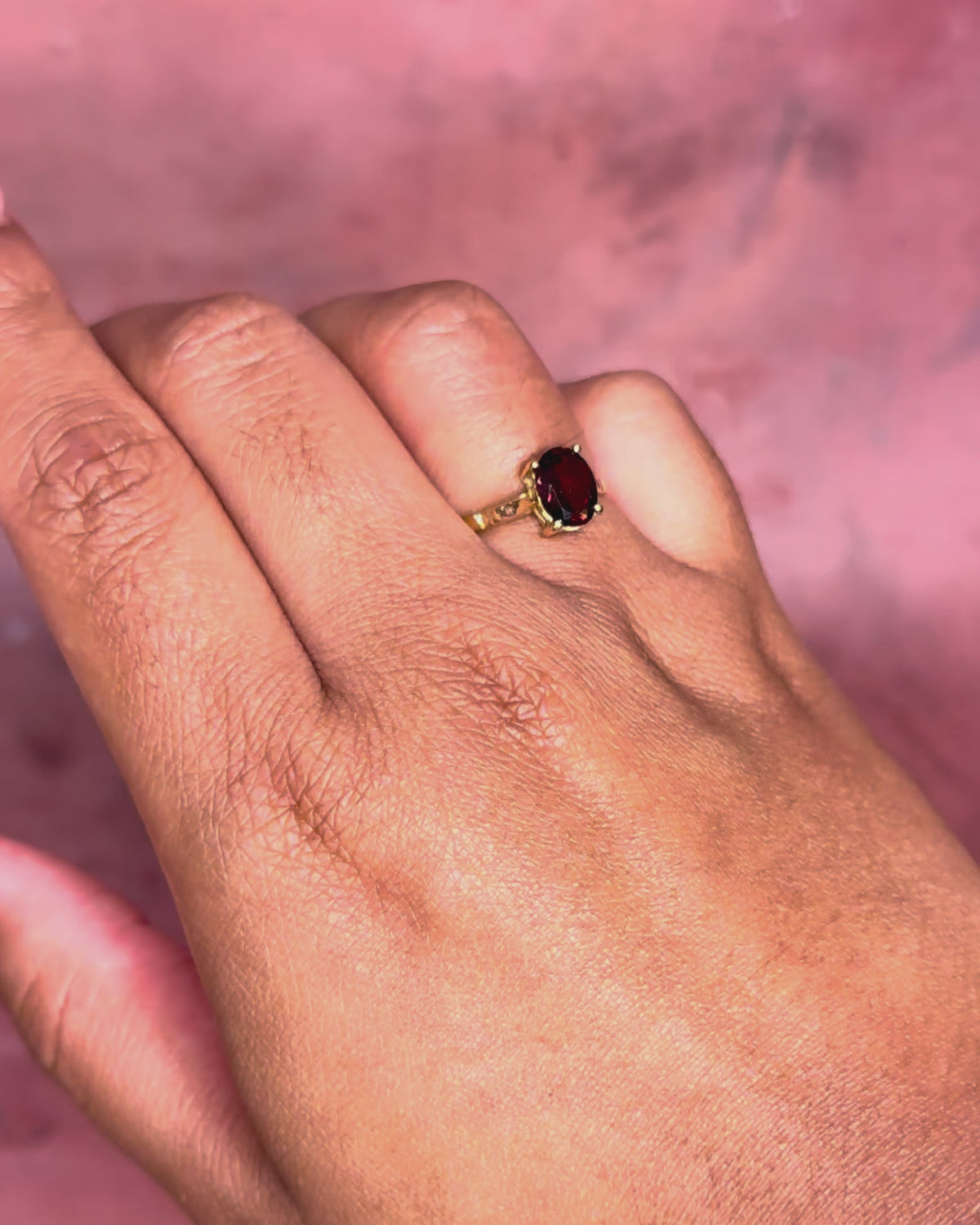 1.45 carat Garnet Solitaire Ring "Daniel"