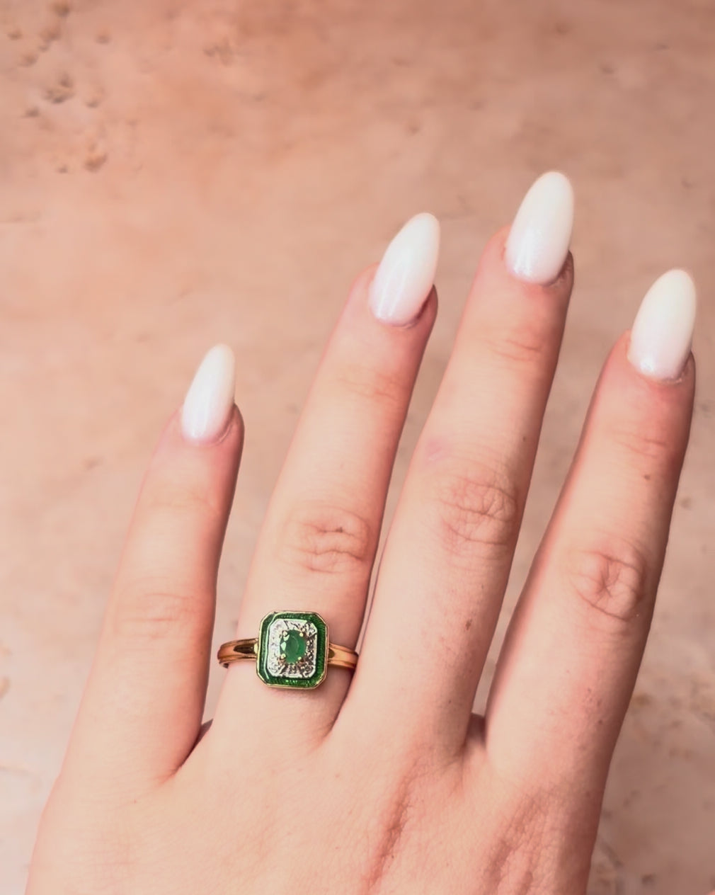 Art Deco Style Emerald &amp; Diamond Ring "Roberta"