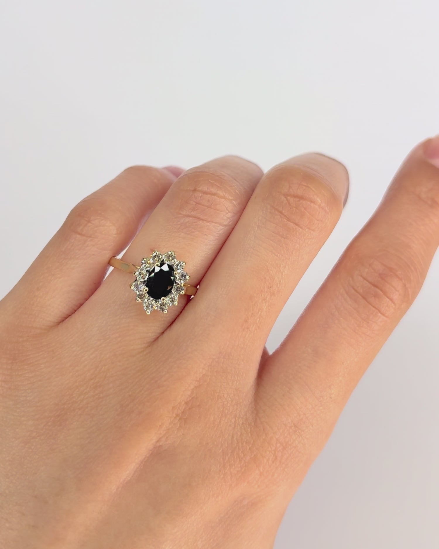 Anillo Marguerite Zafiro 1 quilate y Diamantes 0,36 quilate "Sianne"