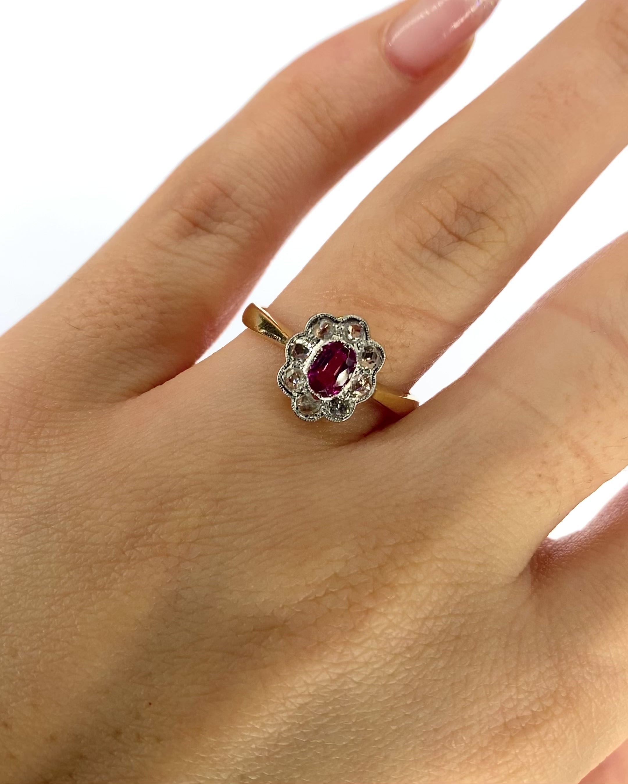 Bague Marguerite Art Déco Saphir Rose 0.40 carat &amp; Diamants "Naia"