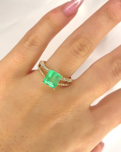 Emerald Cocktail Ring 2.37 carats &amp; Diamonds 0.32 carat "Samia"
