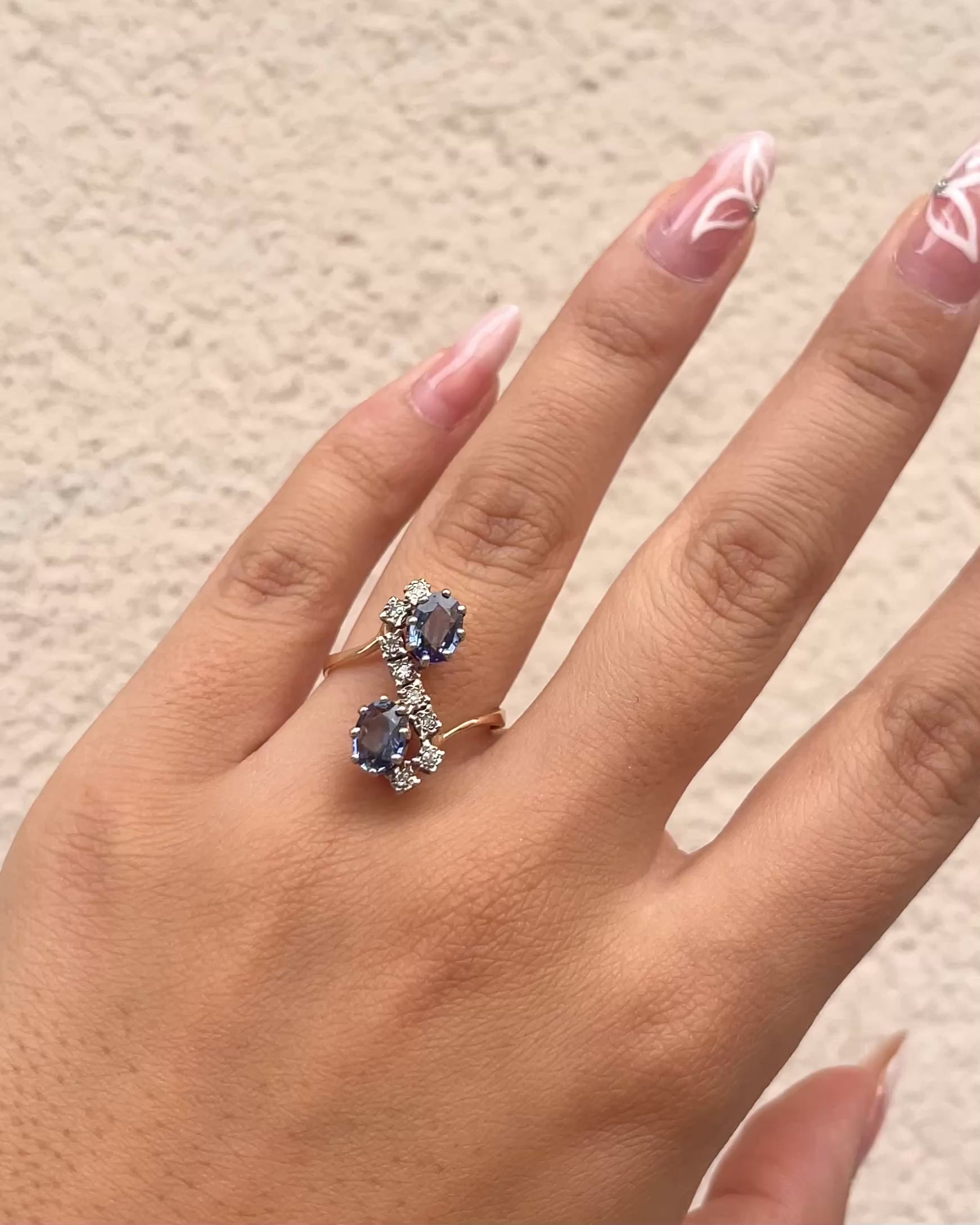 Bague Toi &amp; Moi Saphirs 1.30 carat &amp; Diamants "Mireille"