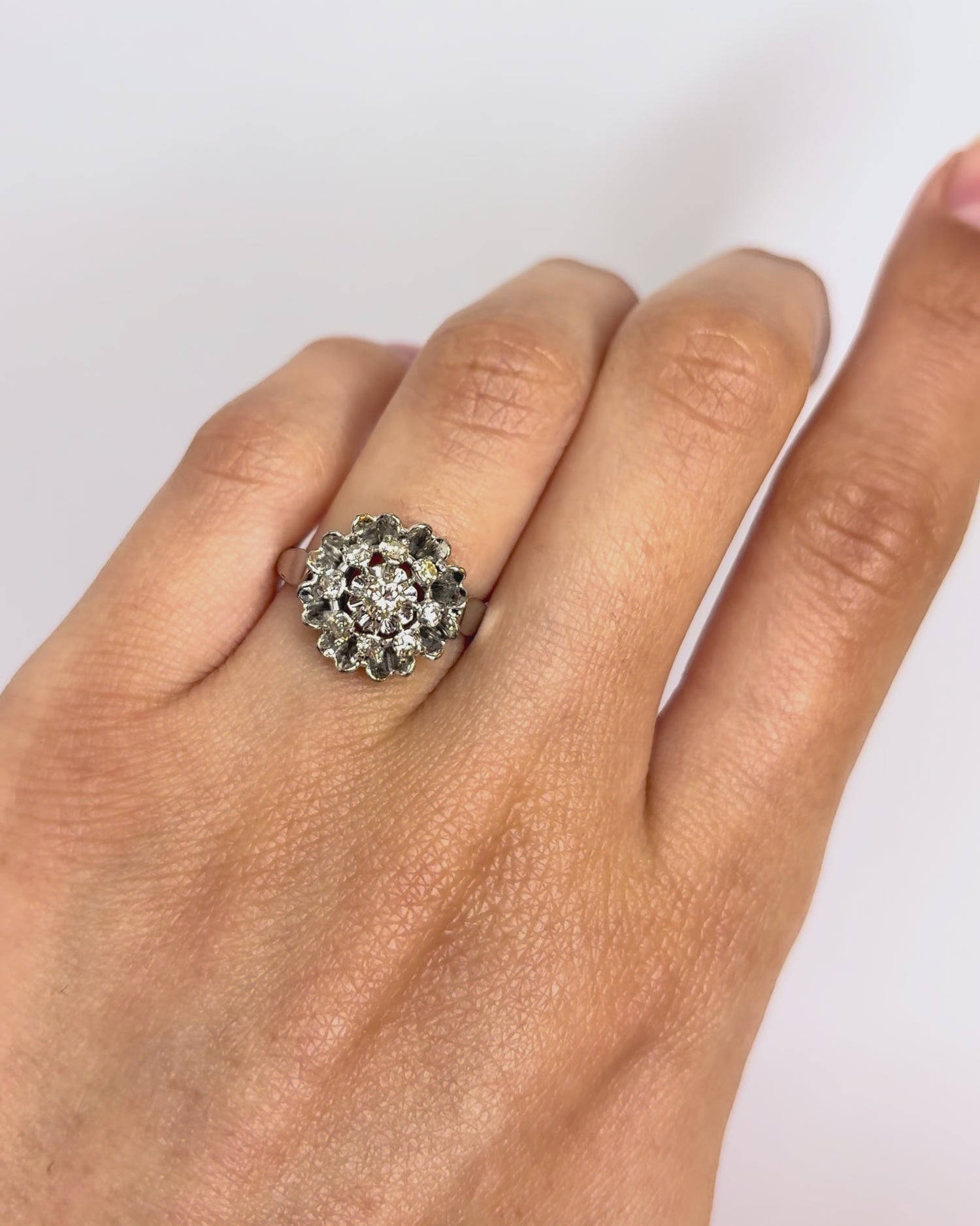Bague Marguerite Diamants 0.34 carat "Alaïs"