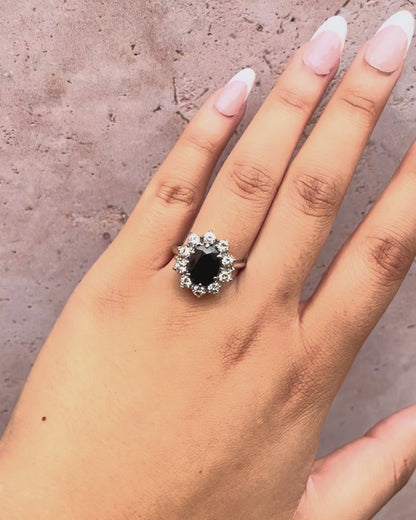 Bague Marguerite Saphir 3.85 carats &amp; Diamants 0.80 carat "Enora"