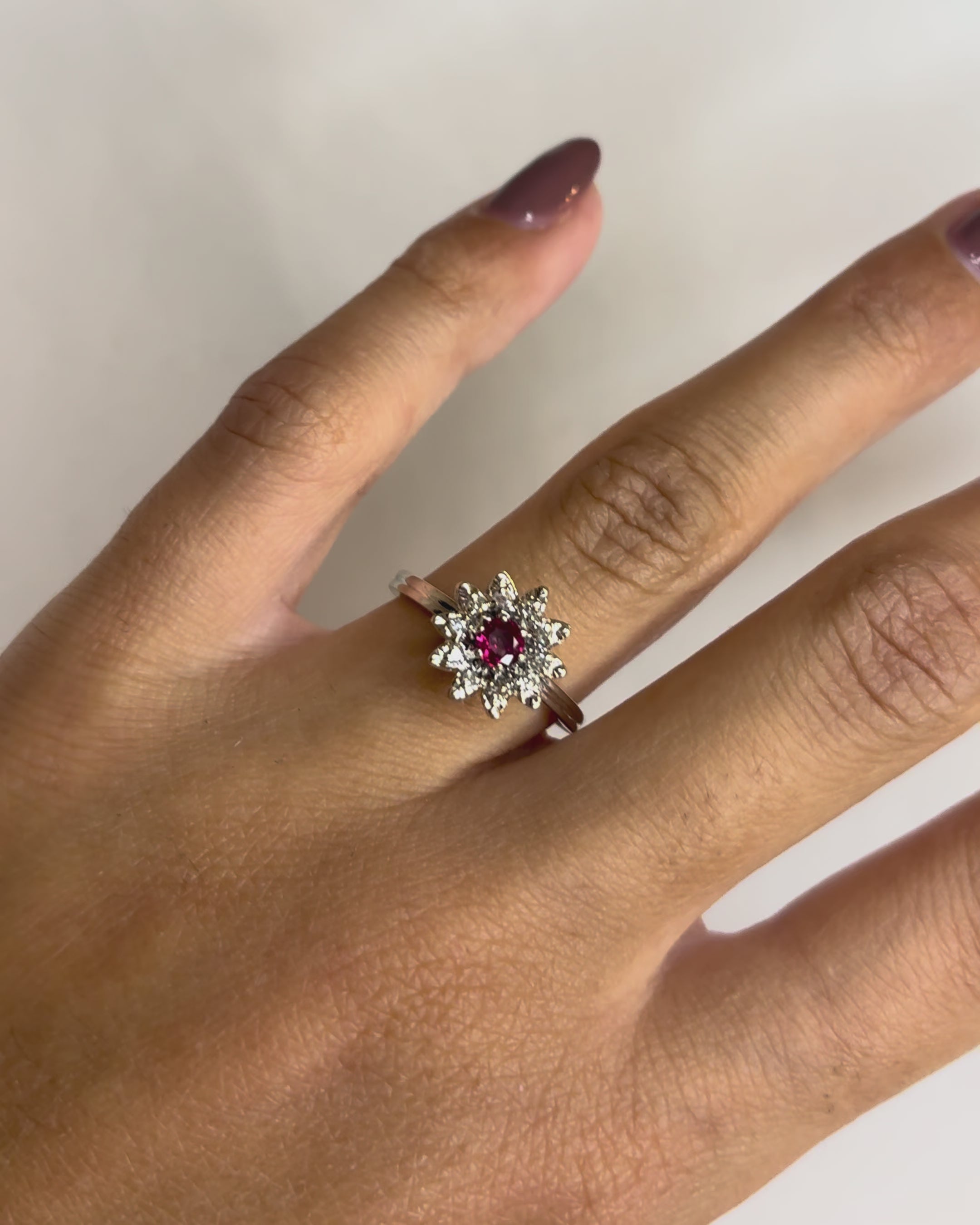 Bague Marguerite Rubis &amp; Diamants "Candice"