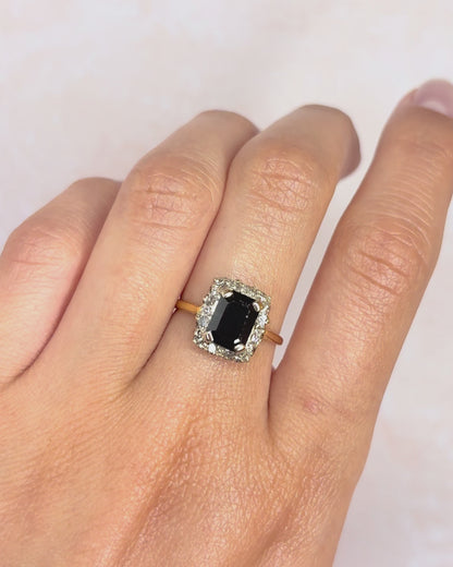 Bague Marguerite Saphir 2.25 carats &amp; Diamants "Flavia"
