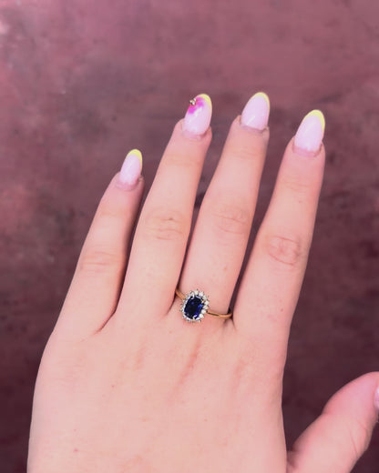 1.17-Carat Sapphire &amp; Diamond "Naia" Daisy Ring
