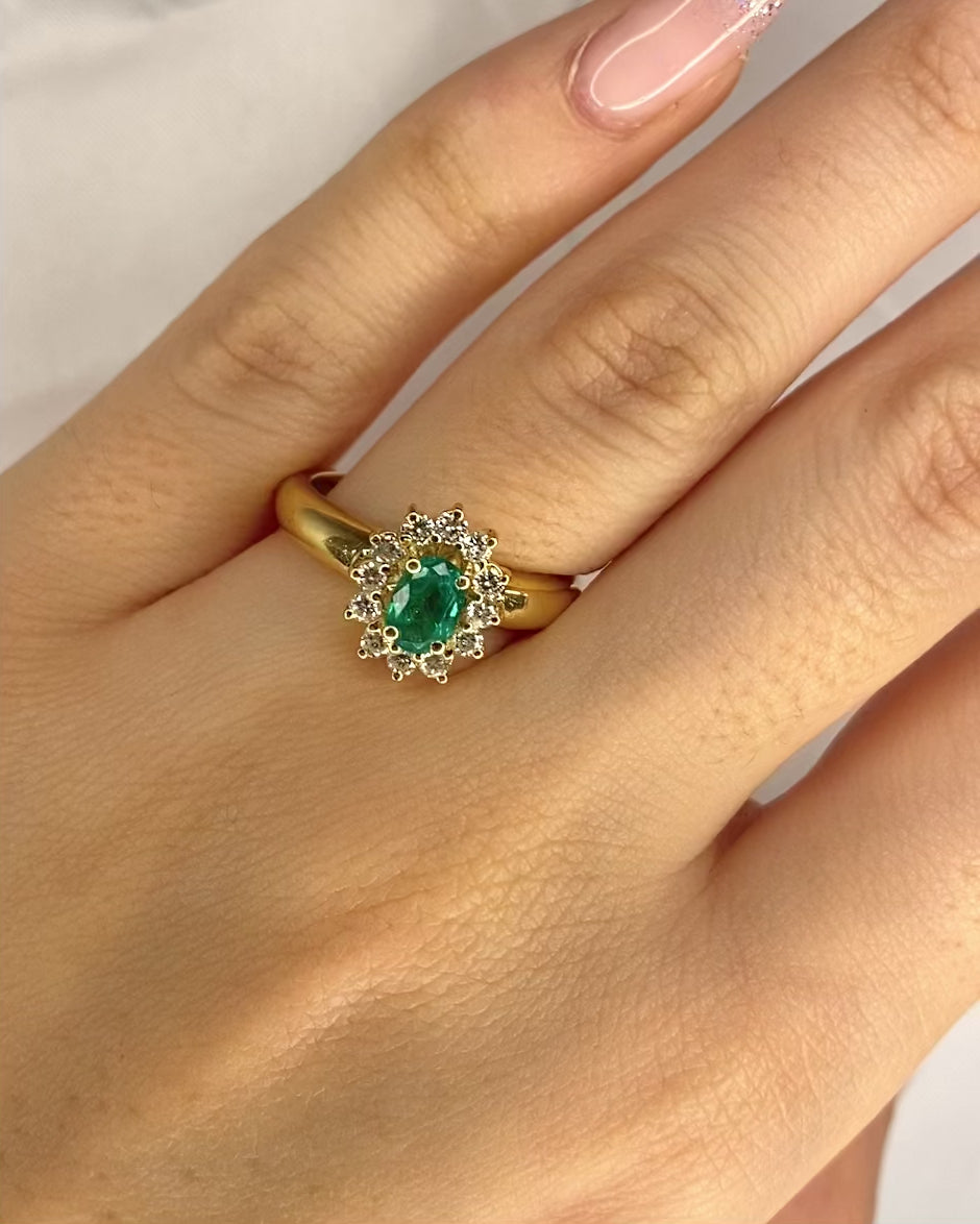 Bague Marguerite Émeraude 0.54 carat &amp; Diamants 0.24 carat "Raphaelle"
