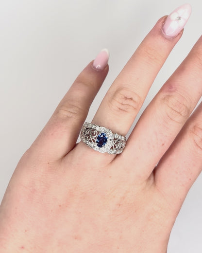 Anillo rígido con zafiro 0,70 quilates, diamantes 0,50 quilates y platino 7,55 g "Sabrina"