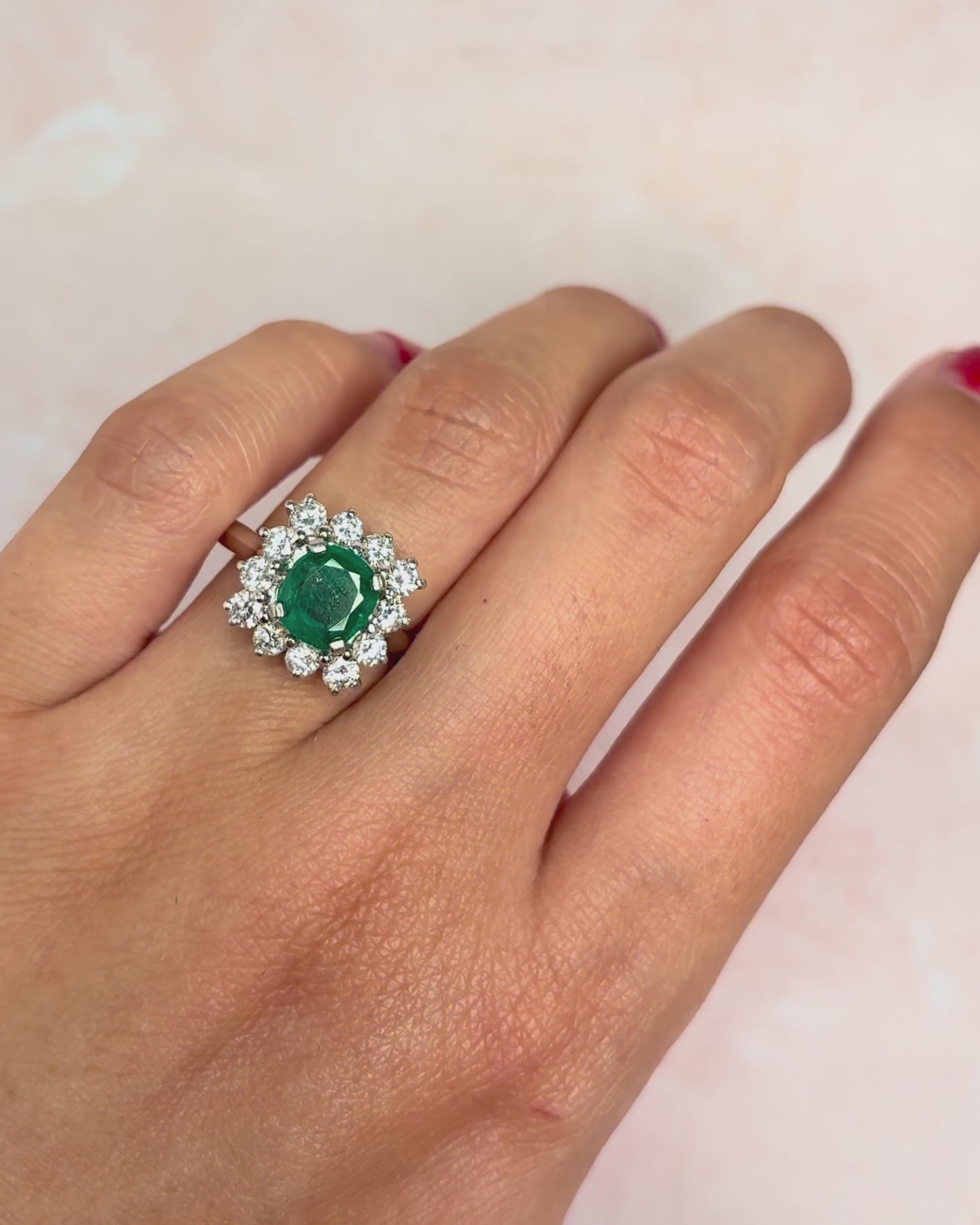 Emerald Daisy Ring 1.45 carat &amp; Diamonds 0.60 carat "Lisa"