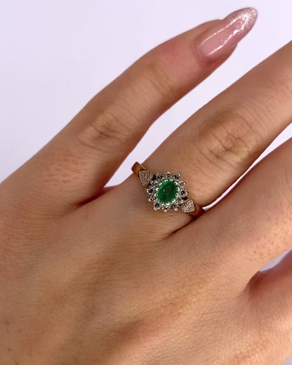 Anillo Margarita Esmeralda y Diamantes "Déborah"