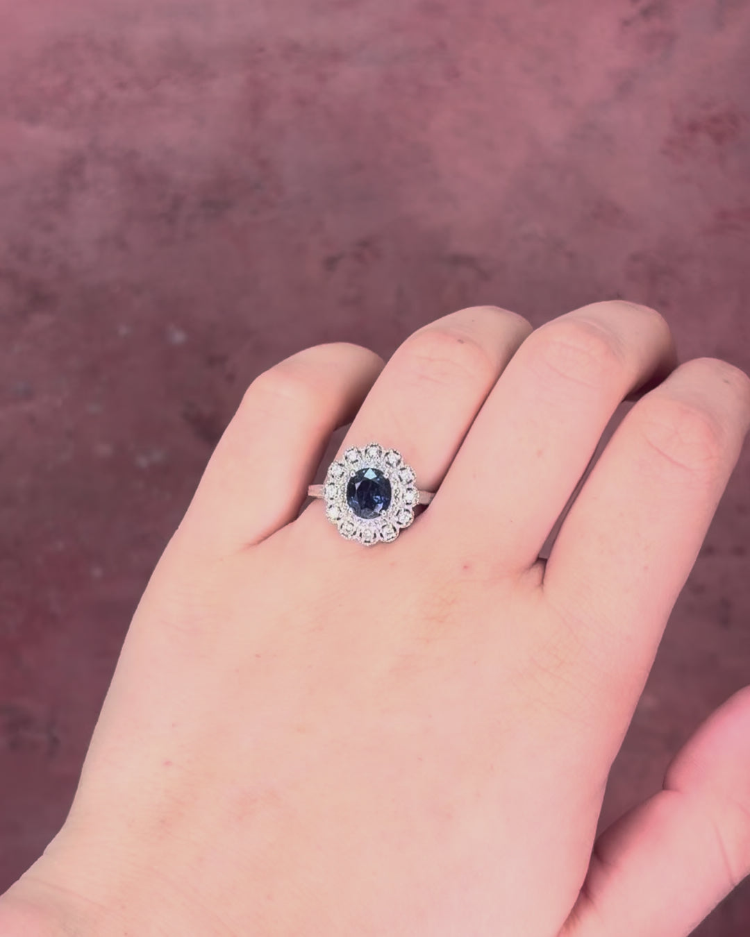 Bague Marguerite Saphir Peacock de Ceylan 2.05 carats &amp; Diamants 0.29 carat 4,58g "Nolwen"