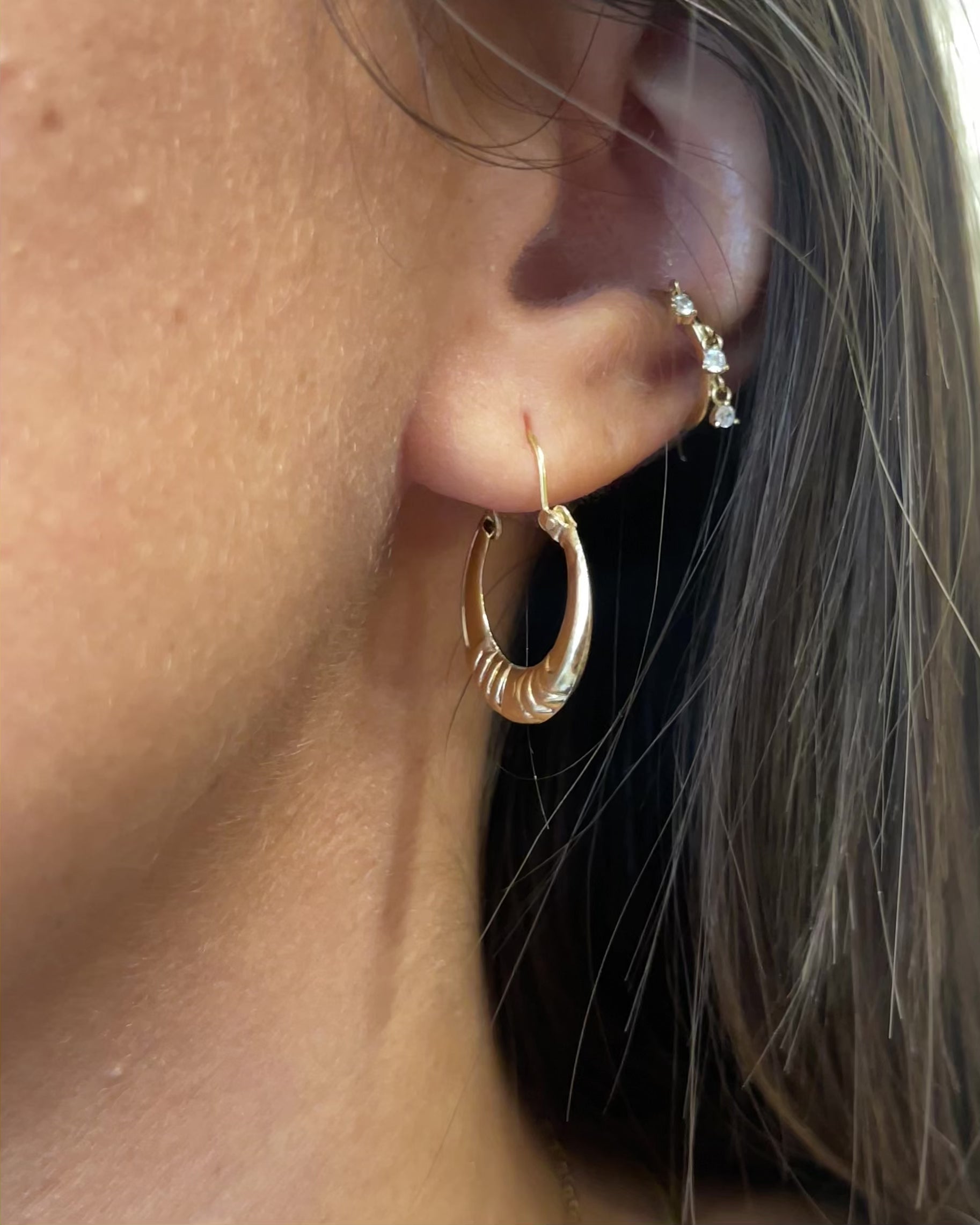 18-carat Yellow Gold Hoop Earrings "Jackie"