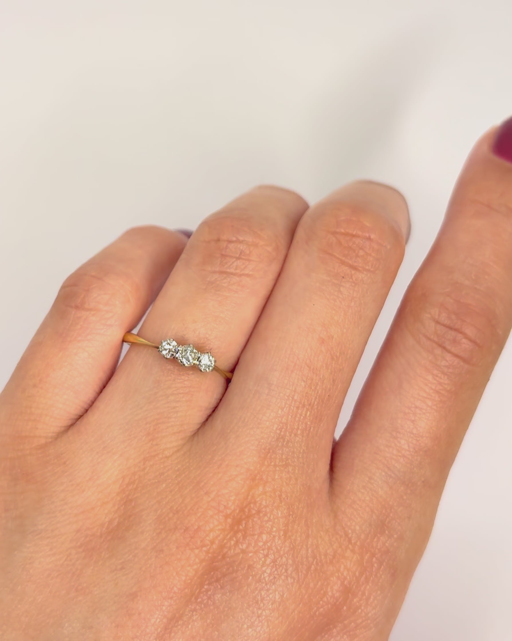 Diamond Trilogy Ring "Fiona"