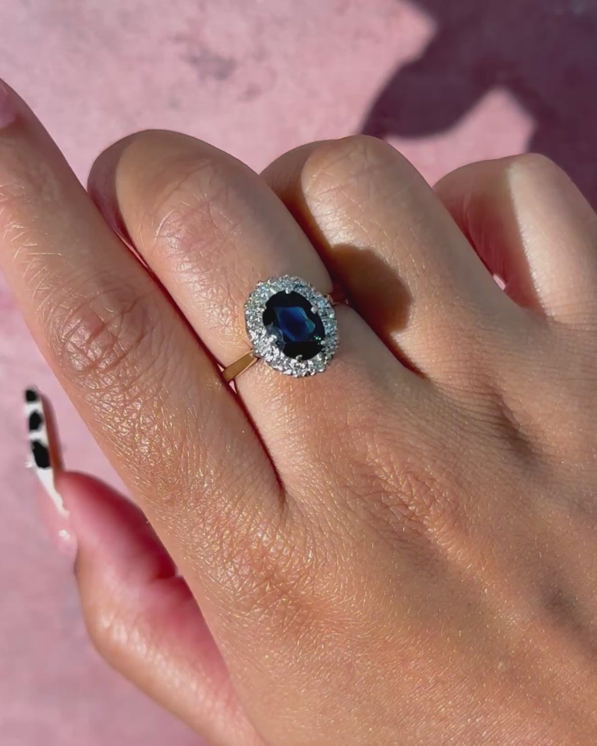 Bague Marguerite Saphir 2.52 carats &amp; Diamants 0.24 carat "Simone"