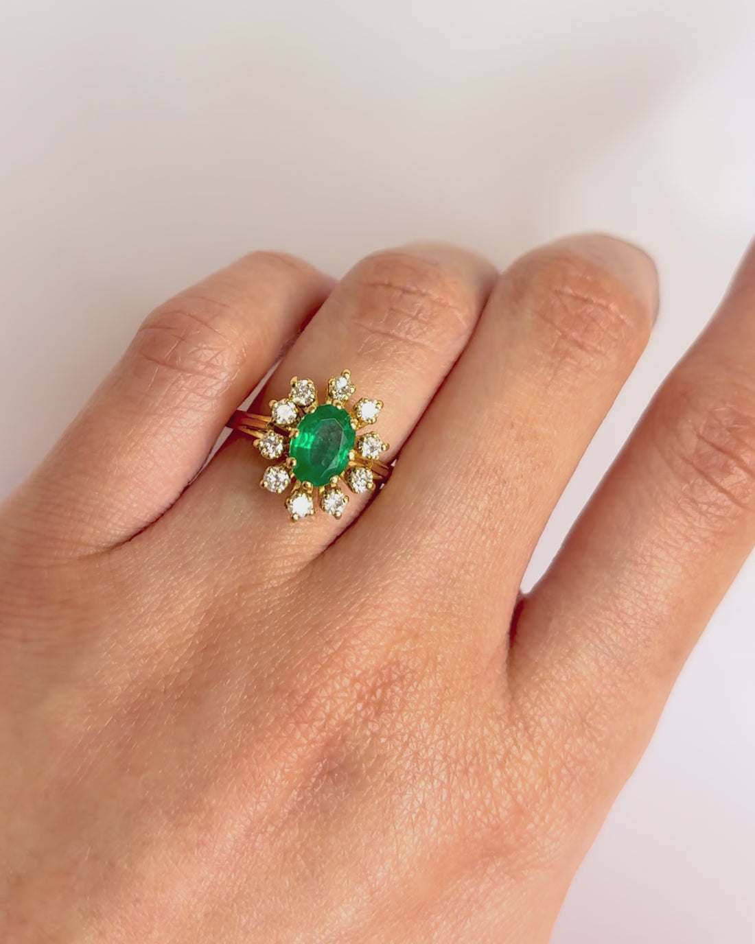 Emerald Daisy Ring 1.11 carat &amp; Diamonds 0.40 carat "Sybille"