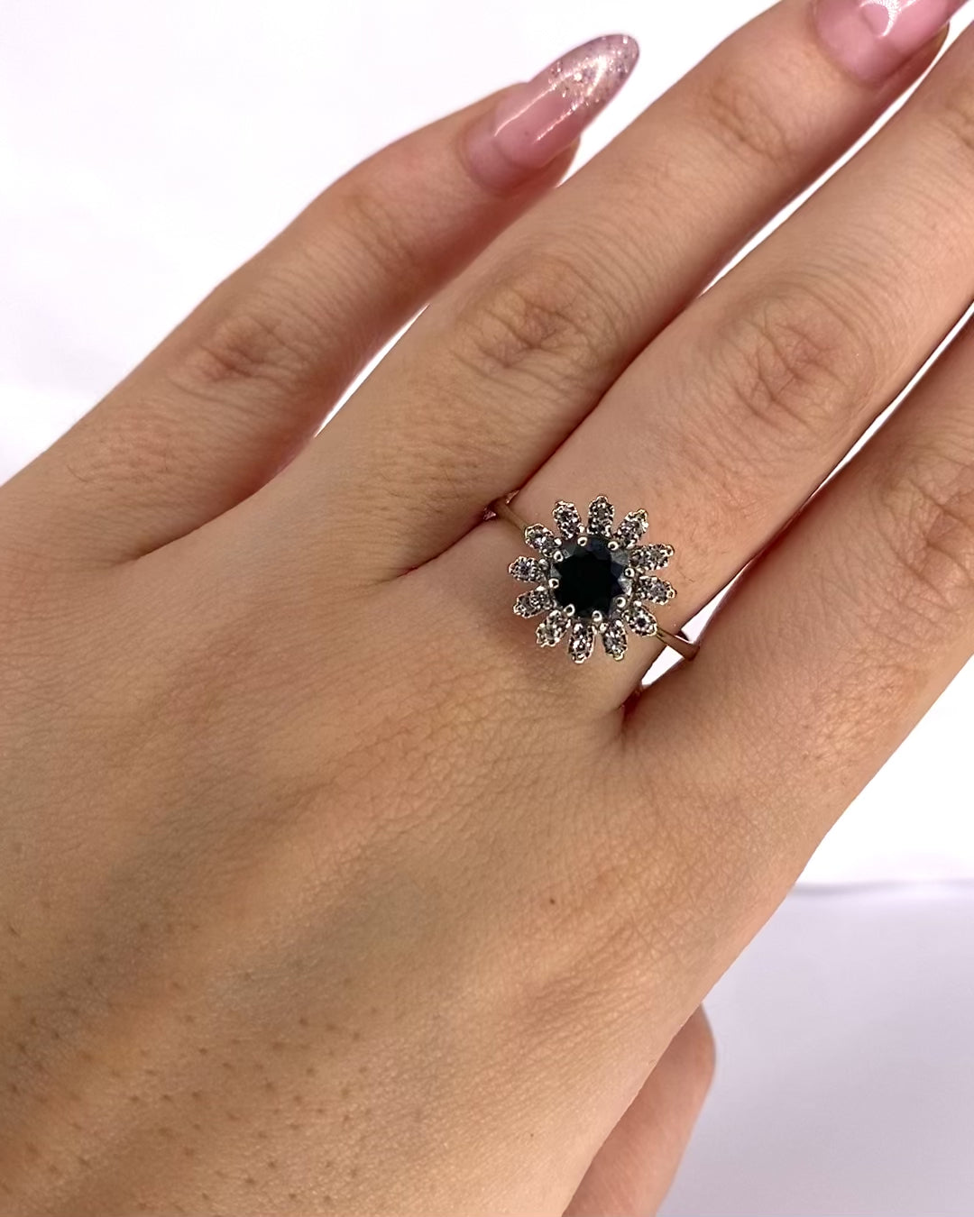 Bague Marguerite Saphir 0.93 carat &amp; Diamants "Alicia"