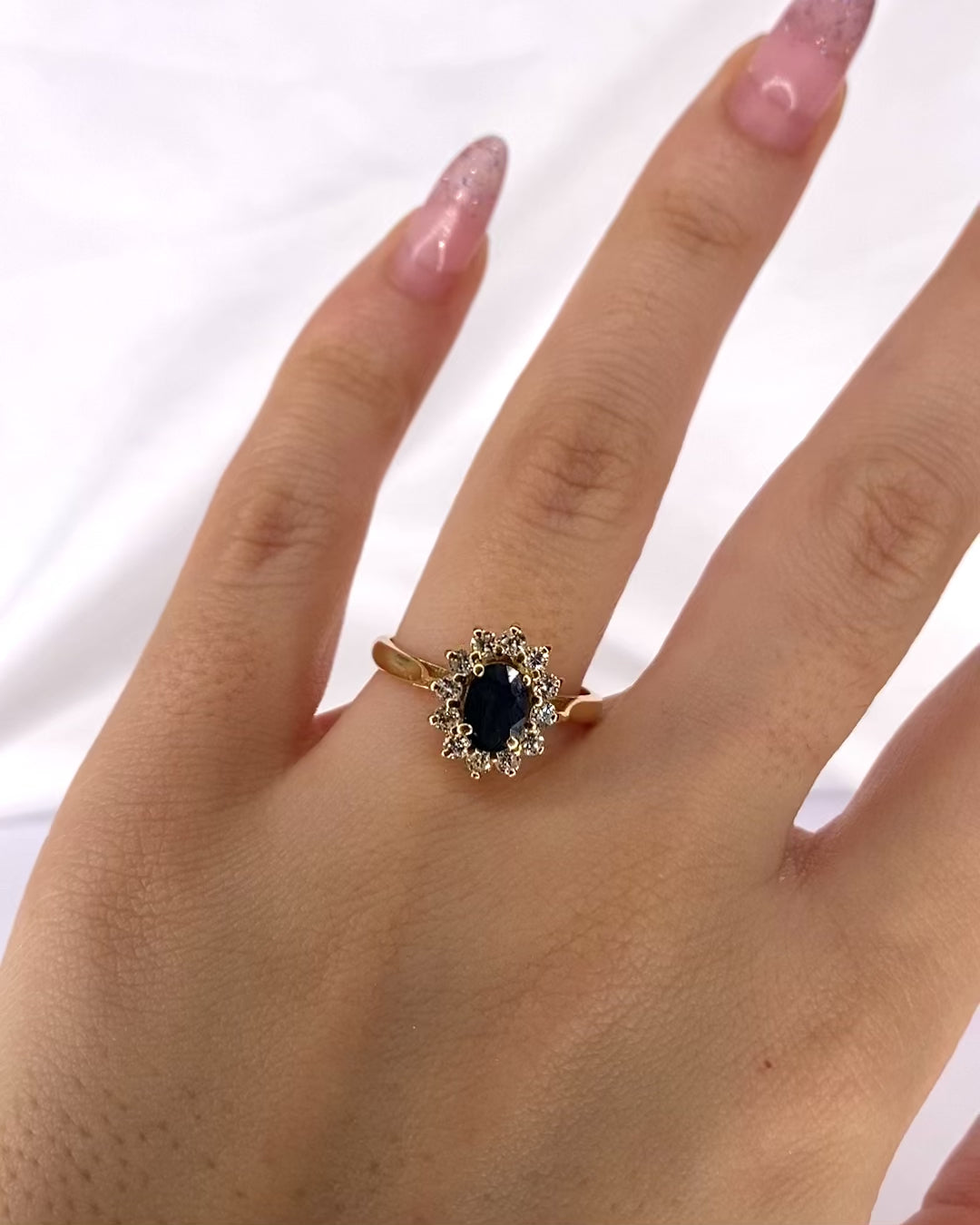 Bague Marguerite Saphir 0.80 carat &amp; Diamants 0.48 carat "Milie"