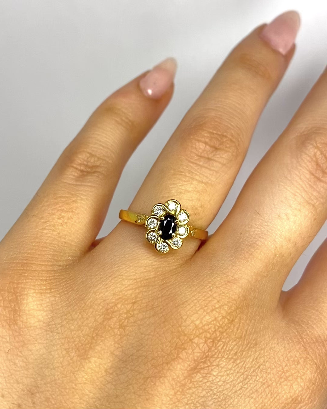 Bague Marguerite Saphir 0.30 carat &amp; Diamants 0.26 carat "Sandra"