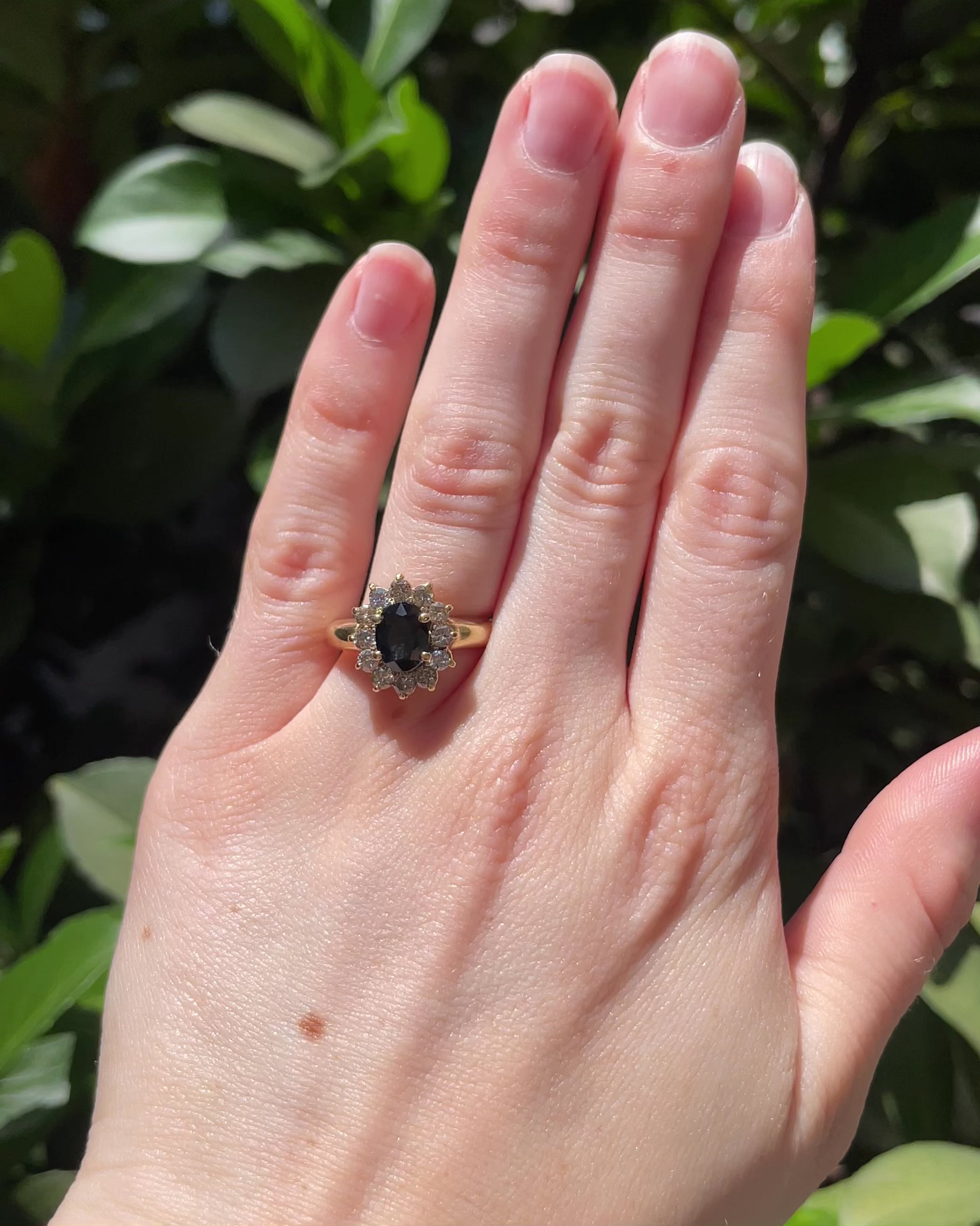 Bague Marguerite Saphir 1.65 carat &amp; Diamants "Céleste"