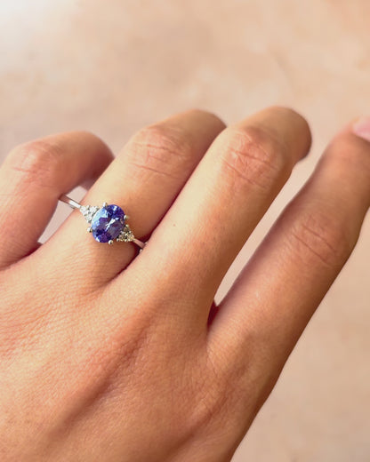 Bague Trilogie Tanzanite 1.20 carat &amp; Diamants "Carolina"