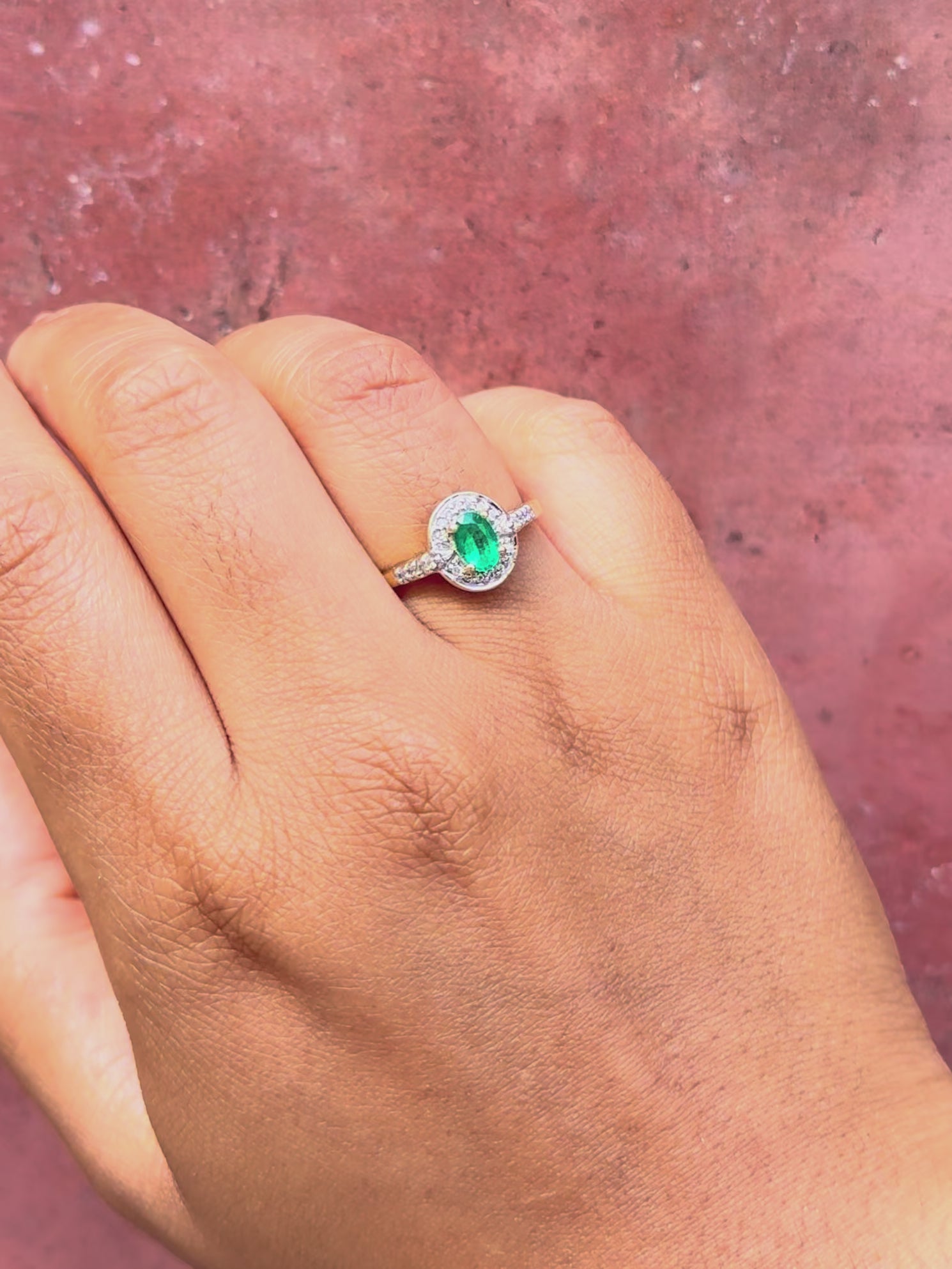 Bague Style Art-Déco Émeraude 0.50 carat &amp; Diamants 0.22 carat "Pamela"