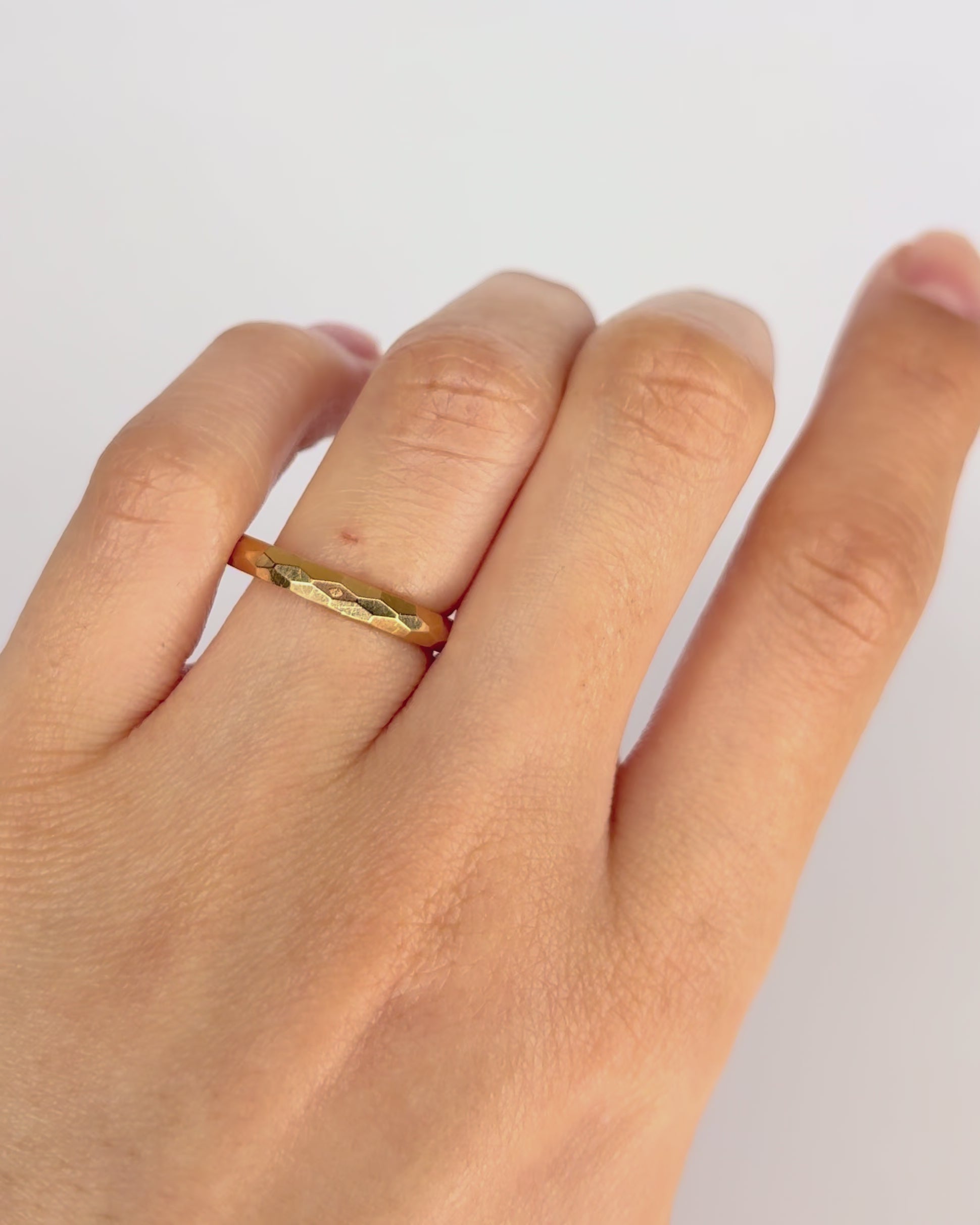 Alianza Oro Amarillo 18 quilates 2.9g "Ninna"