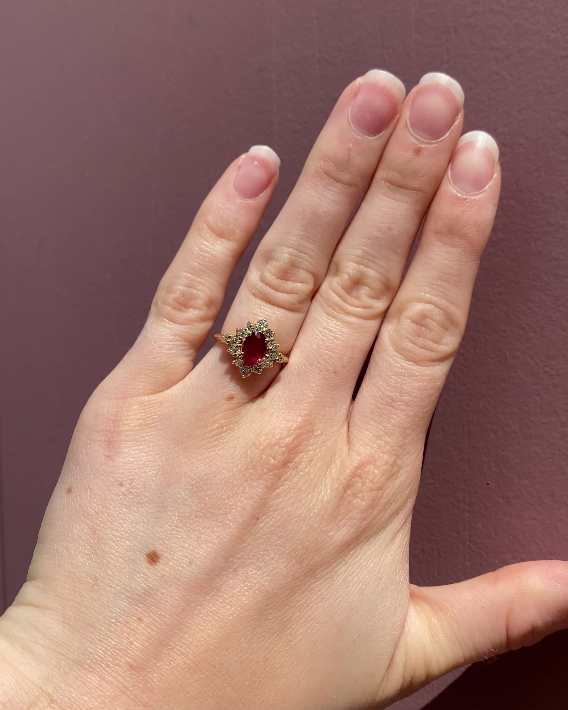 Bague Marguerite Rubis 0.75 carat &amp; Diamants "Dakota"