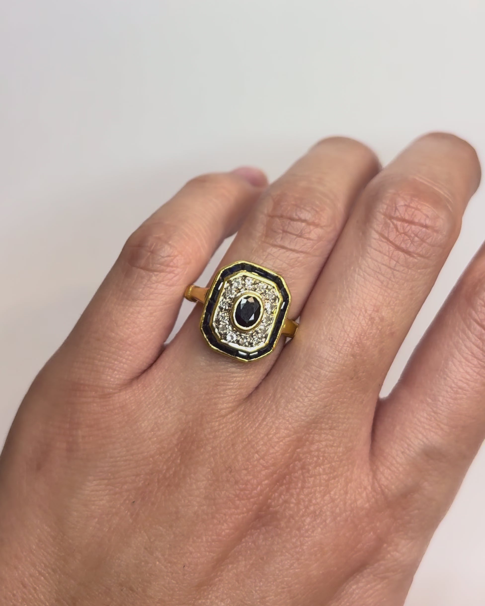 Bague Style Art Deco Saphirs 0.81 carat &amp; Diamants "Tricia"