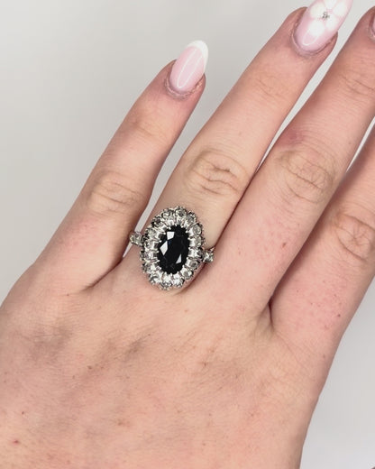 Anillo Marguerite Zafiro 2.05 quilates, Diamantes 0.21 quilates y Oro 6,55 g "Marnie"