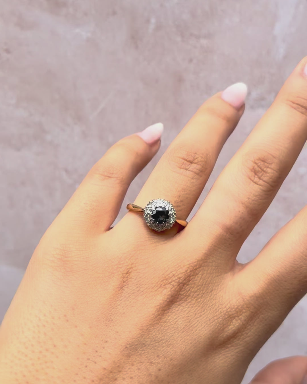 Anillo Marguerite Zafiro 0,80 quilates y diamantes "Célia"