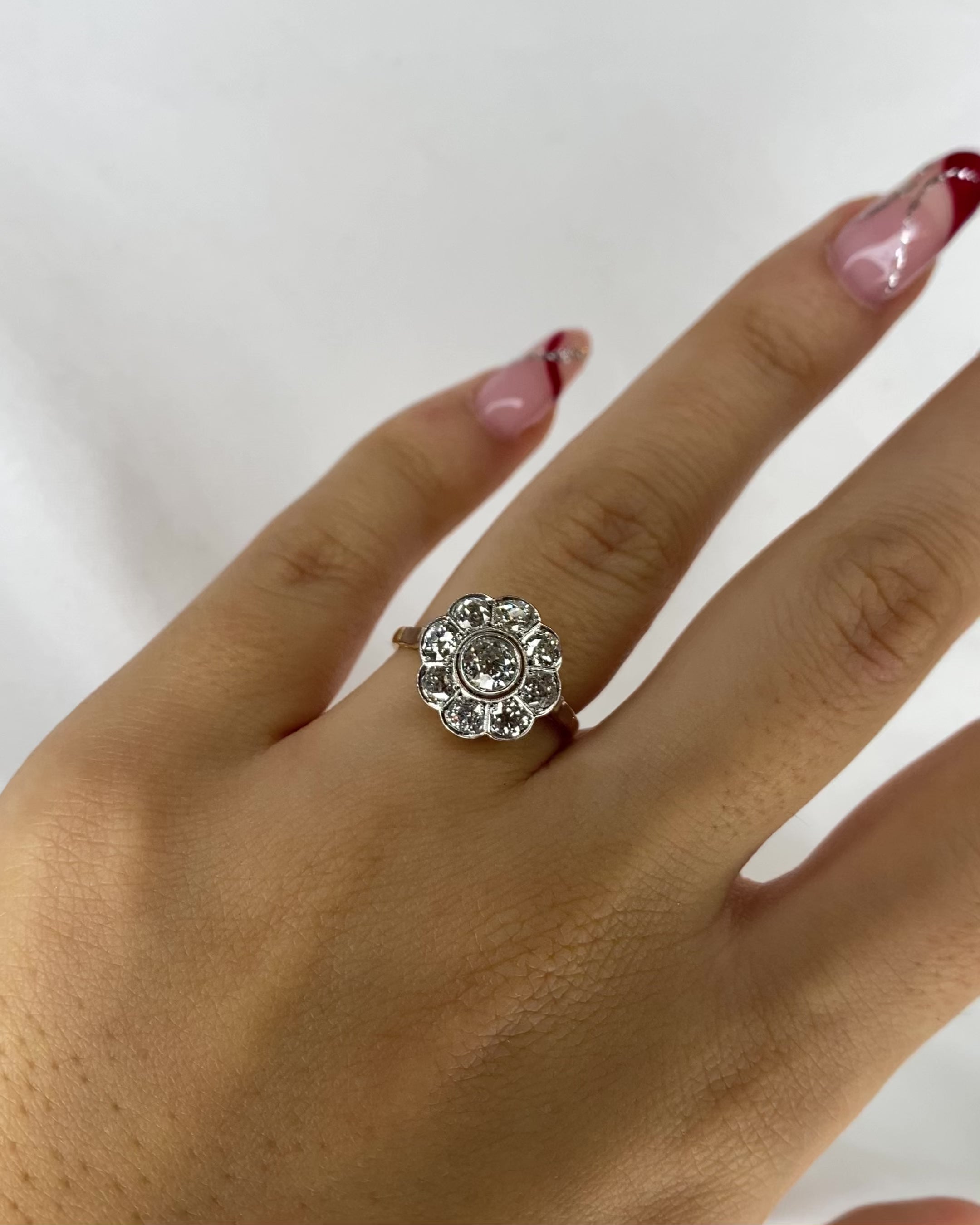 Bague Marguerite Art Déco Diamants 1.54 carat "Annie"