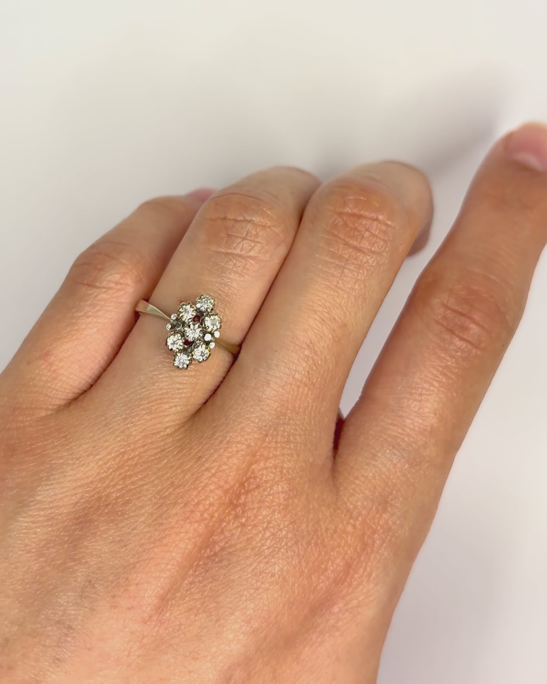 Anillo Marquesa Diamantes "Valeria"
