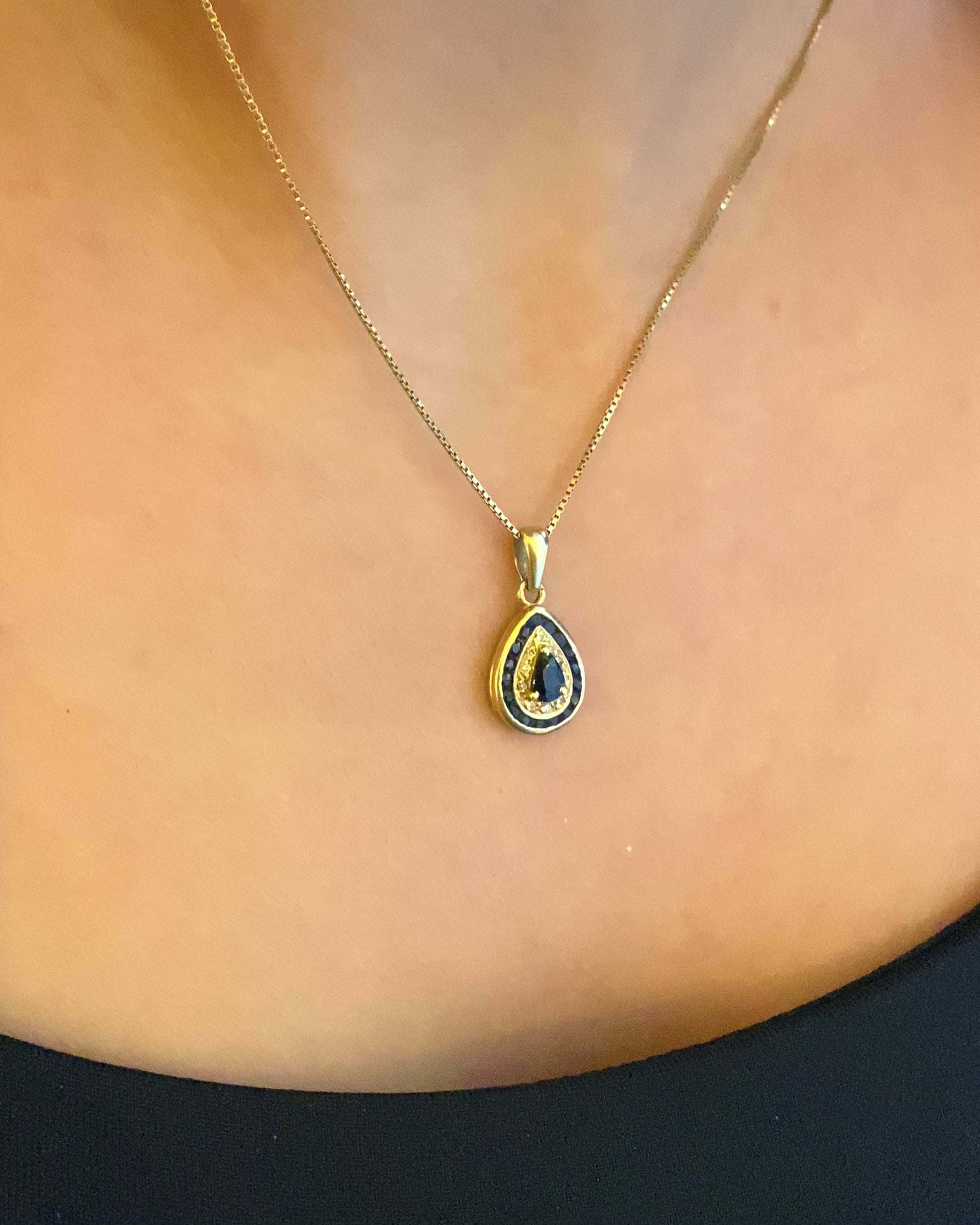 Pendentif Style Art Déco Saphirs 0.91 carat &amp; 10 Diamants "Irène"
