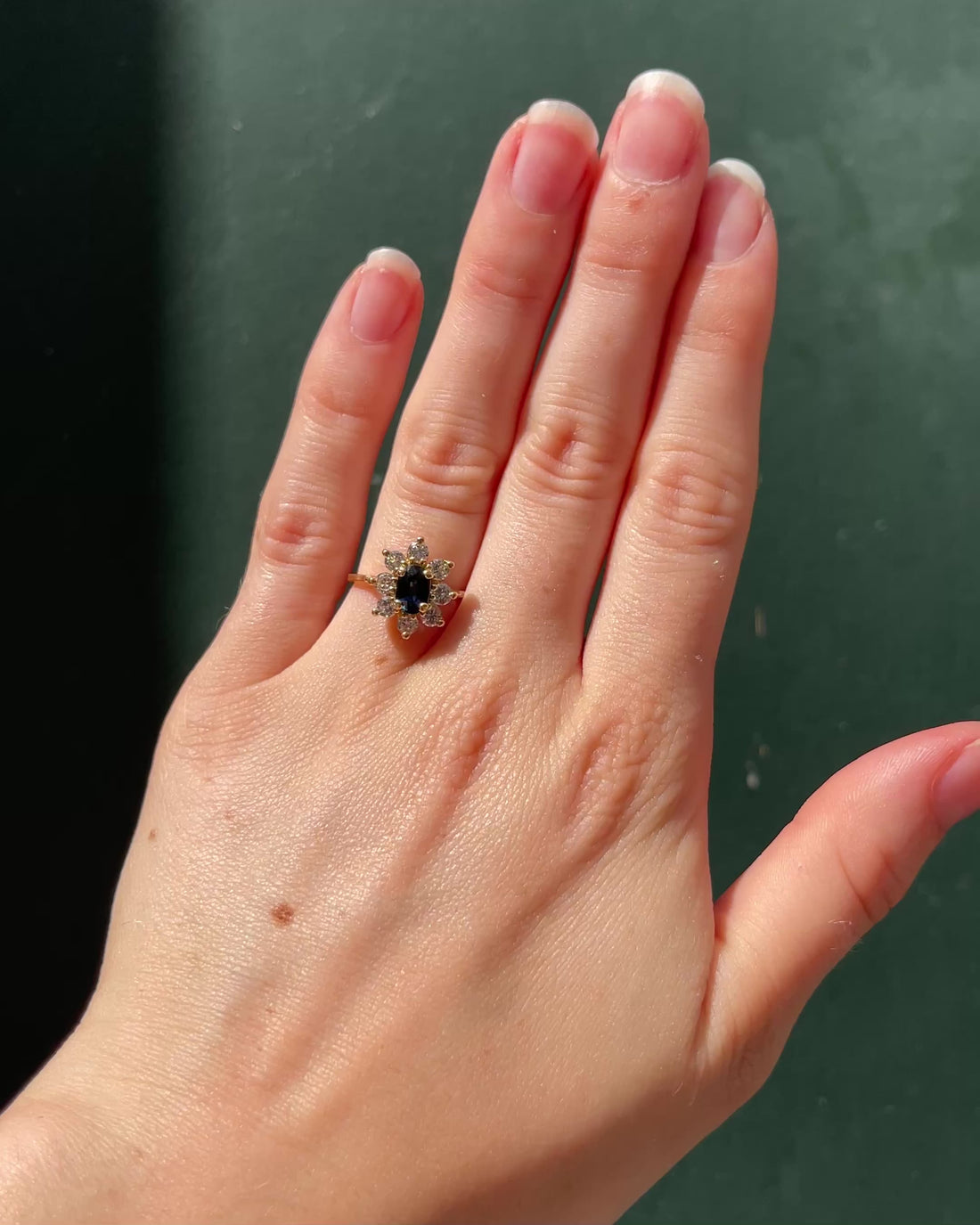 Bague Marguerite Saphir 0.85 carat &amp; Diamants &quot;Claire&quot;