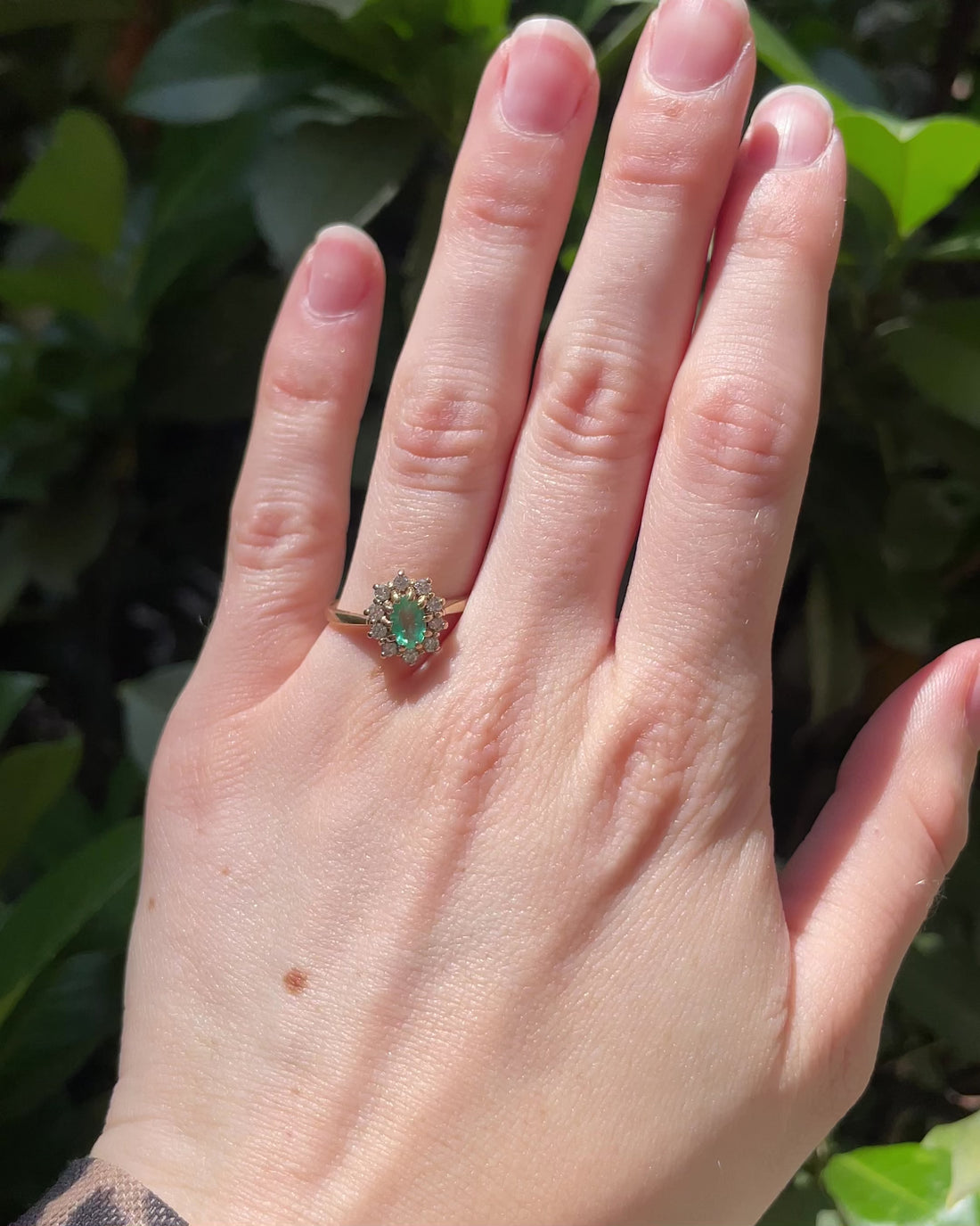 Bague Marguerite Emeraude 0.44 carat & Diamants "Aliénor"