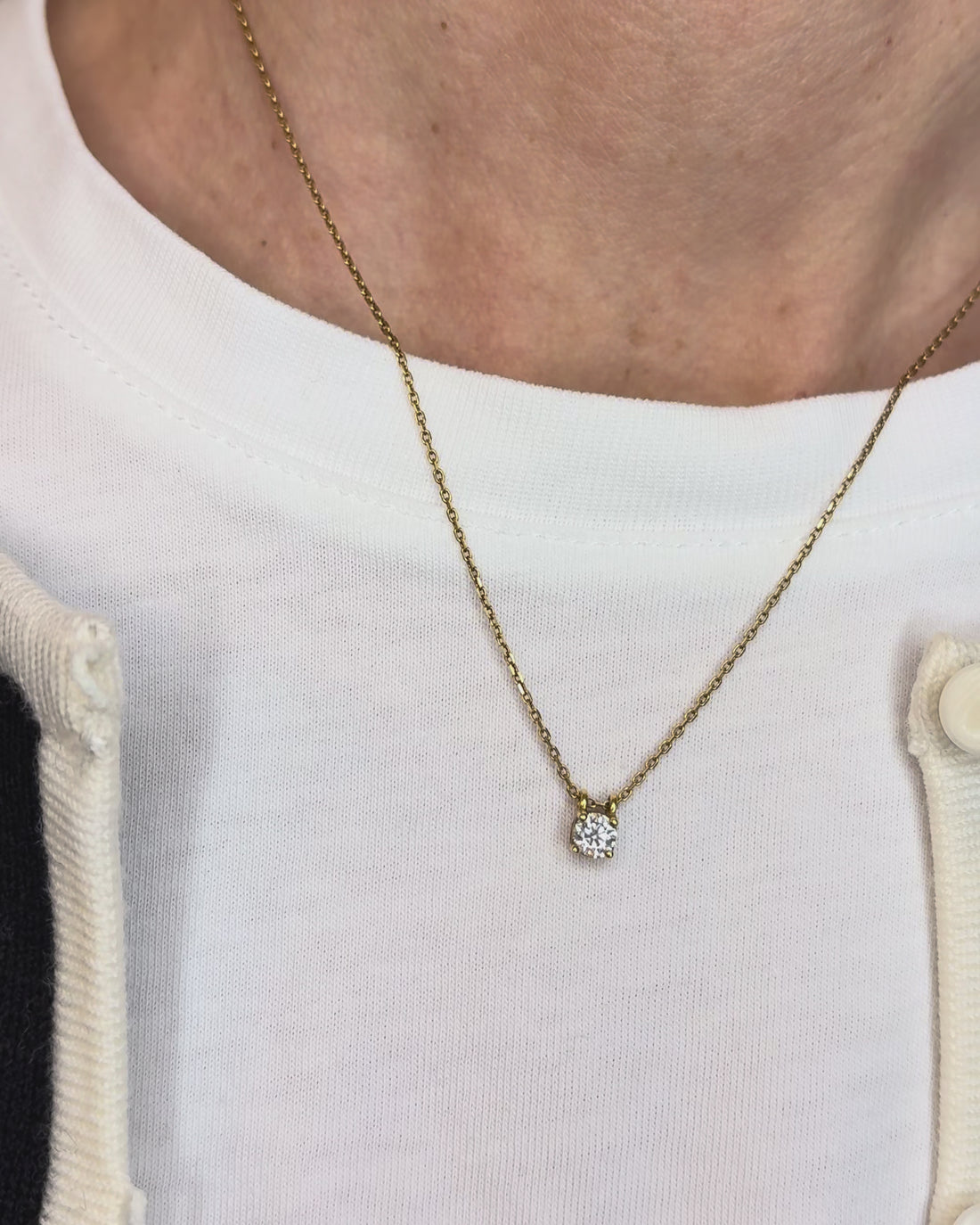 Yellow gold diamond necklace