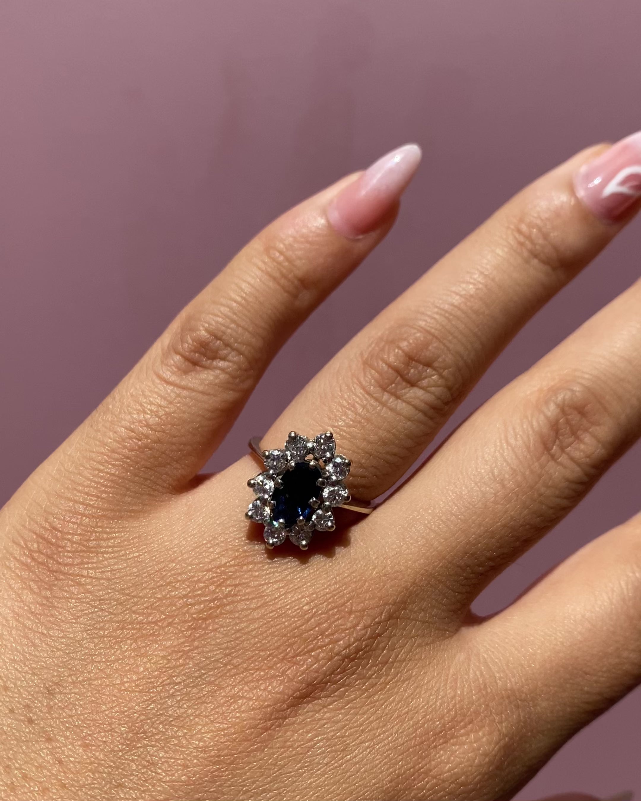 Bague Marguerite Saphir 1.70 carat &amp; Diamants "Capucine"