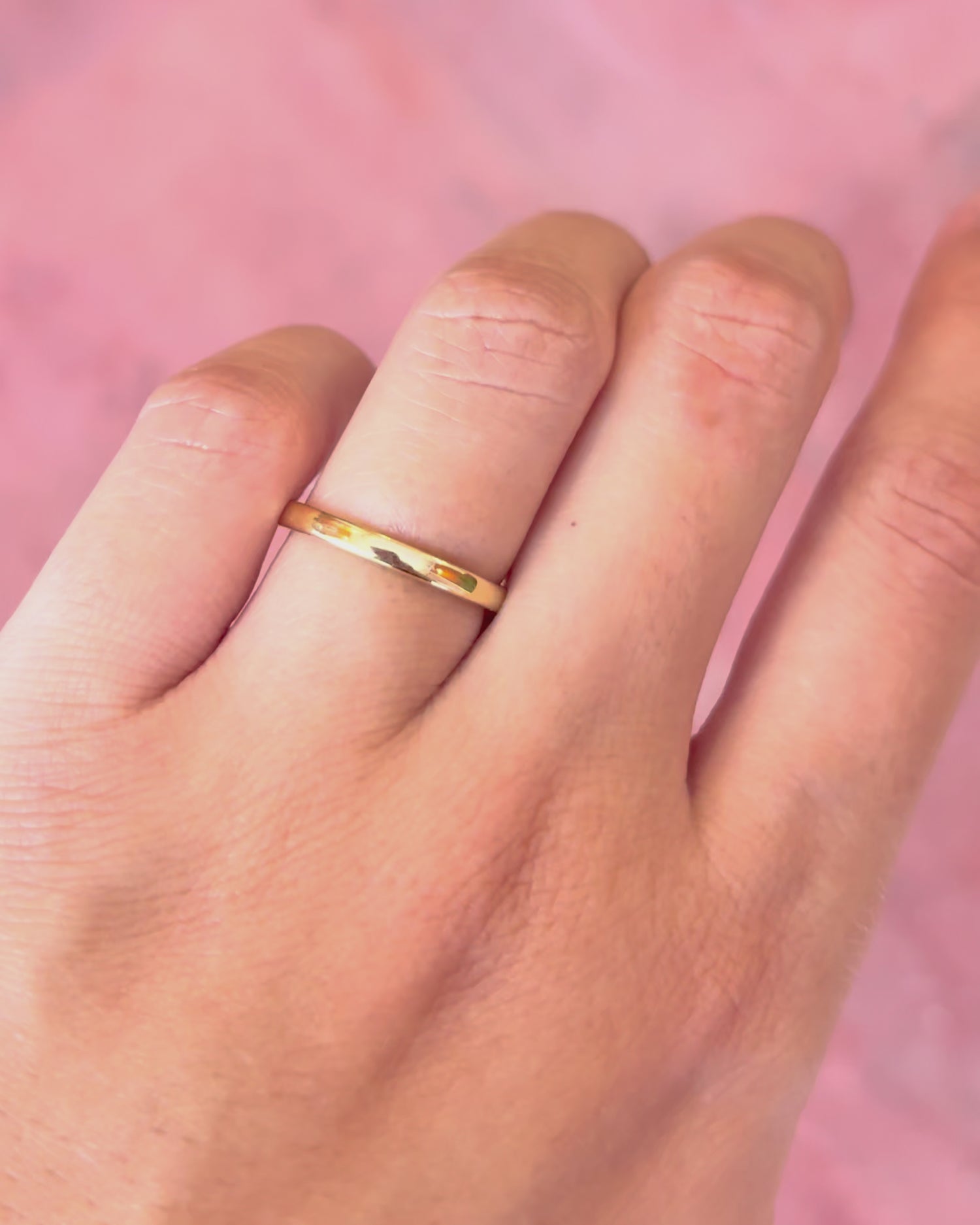 18-carat yellow gold wedding band 2.1 mm “Inaya”