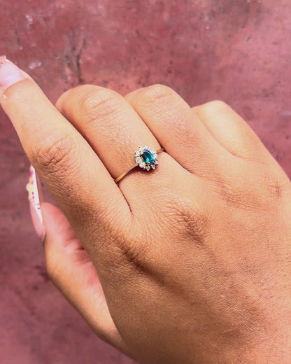 Anillo Margarita de apatita y diamantes «Lilia»