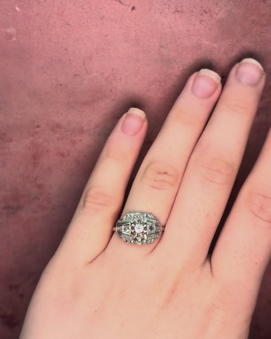 Bague Style Art-Déco Diamants 0.20 carat "Michaela"