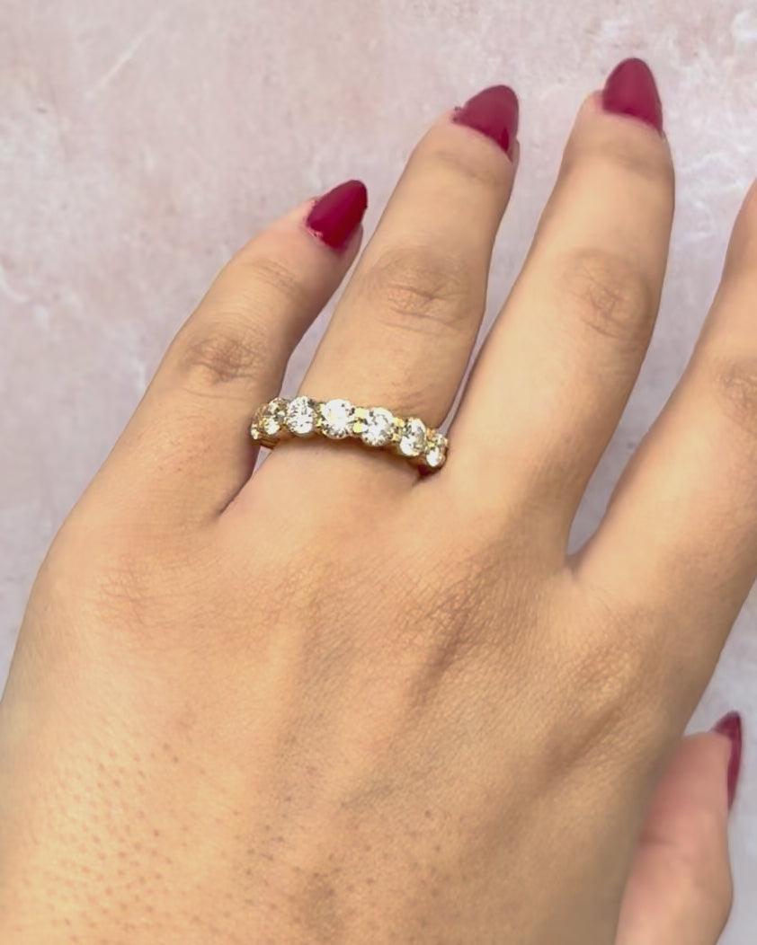 Media alianza de diamantes 2.10 quilates 4.5 mm "Janine"