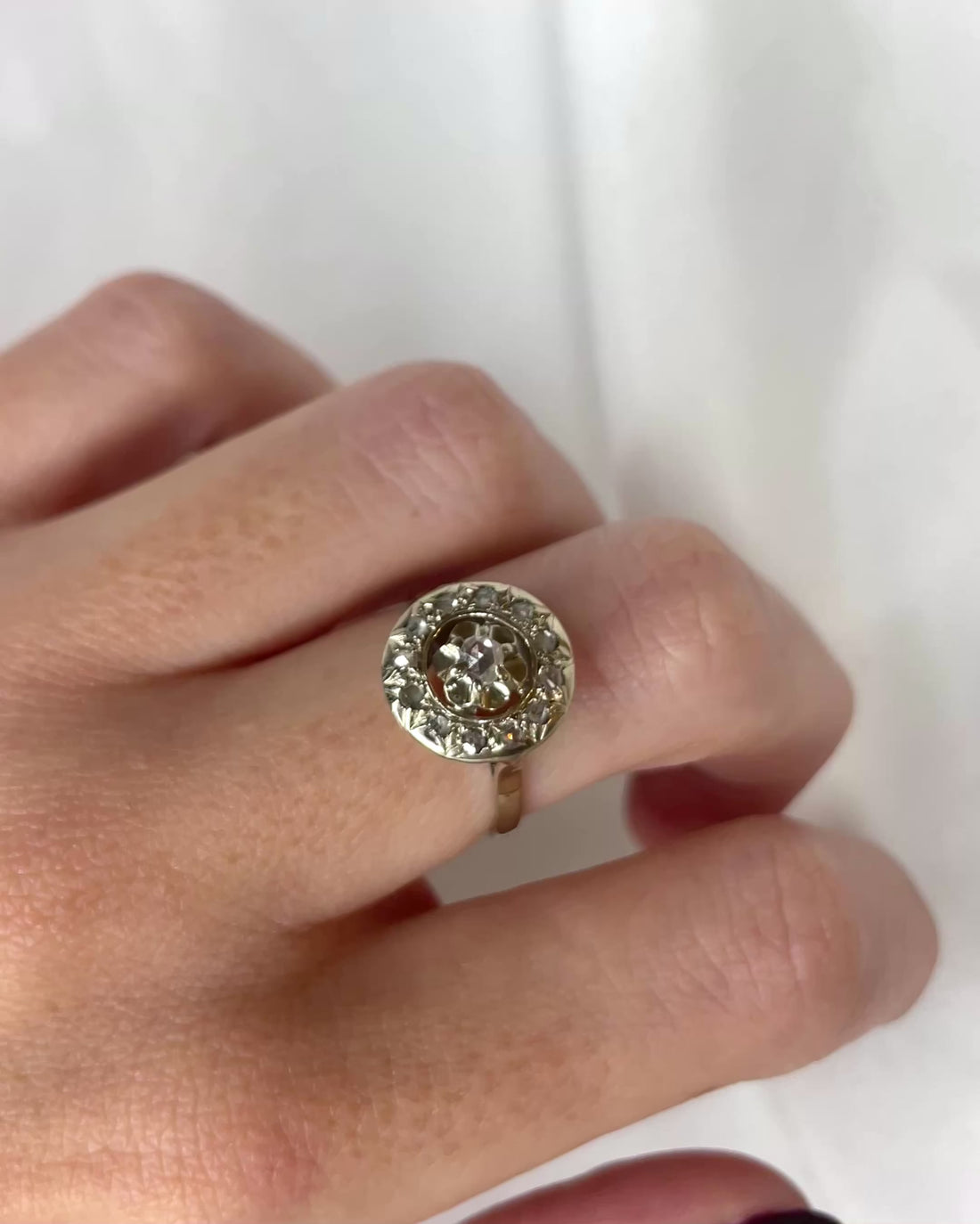 Bague Art Déco 13 Diamants 0.19 carat &quot;Albane&quot;
